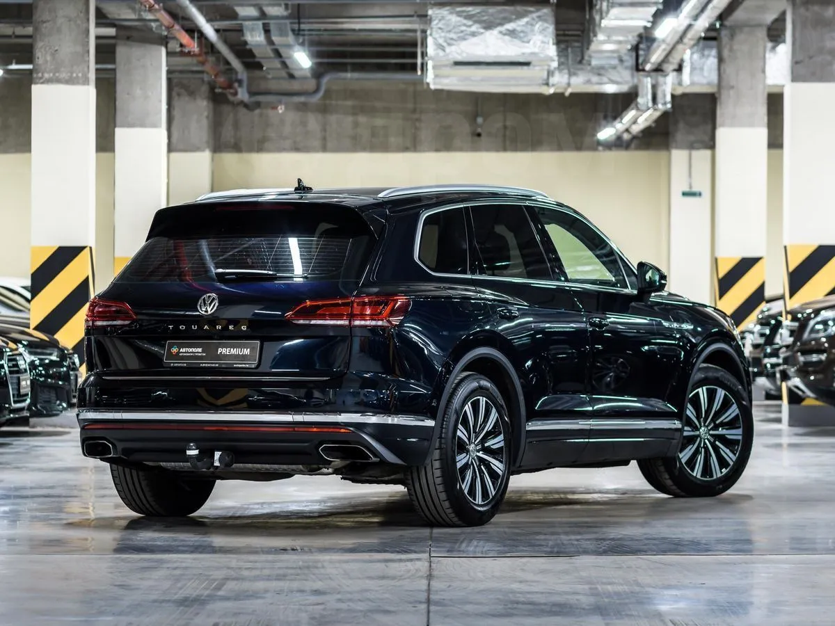 Volkswagen Touareg Image 4